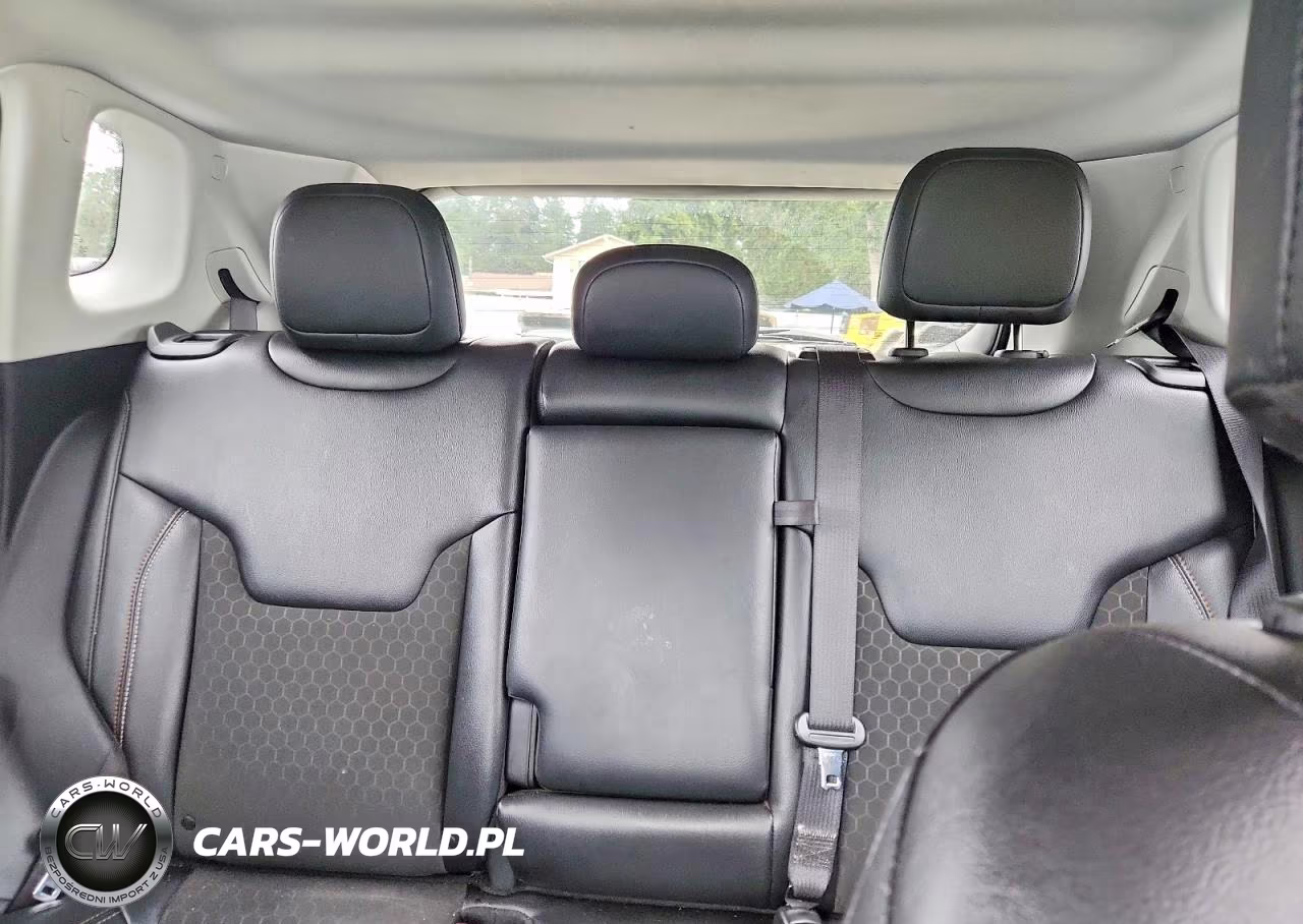 2021 Jeep Compass Latitude VIN:3C4NJDBB1MT537901 - 10