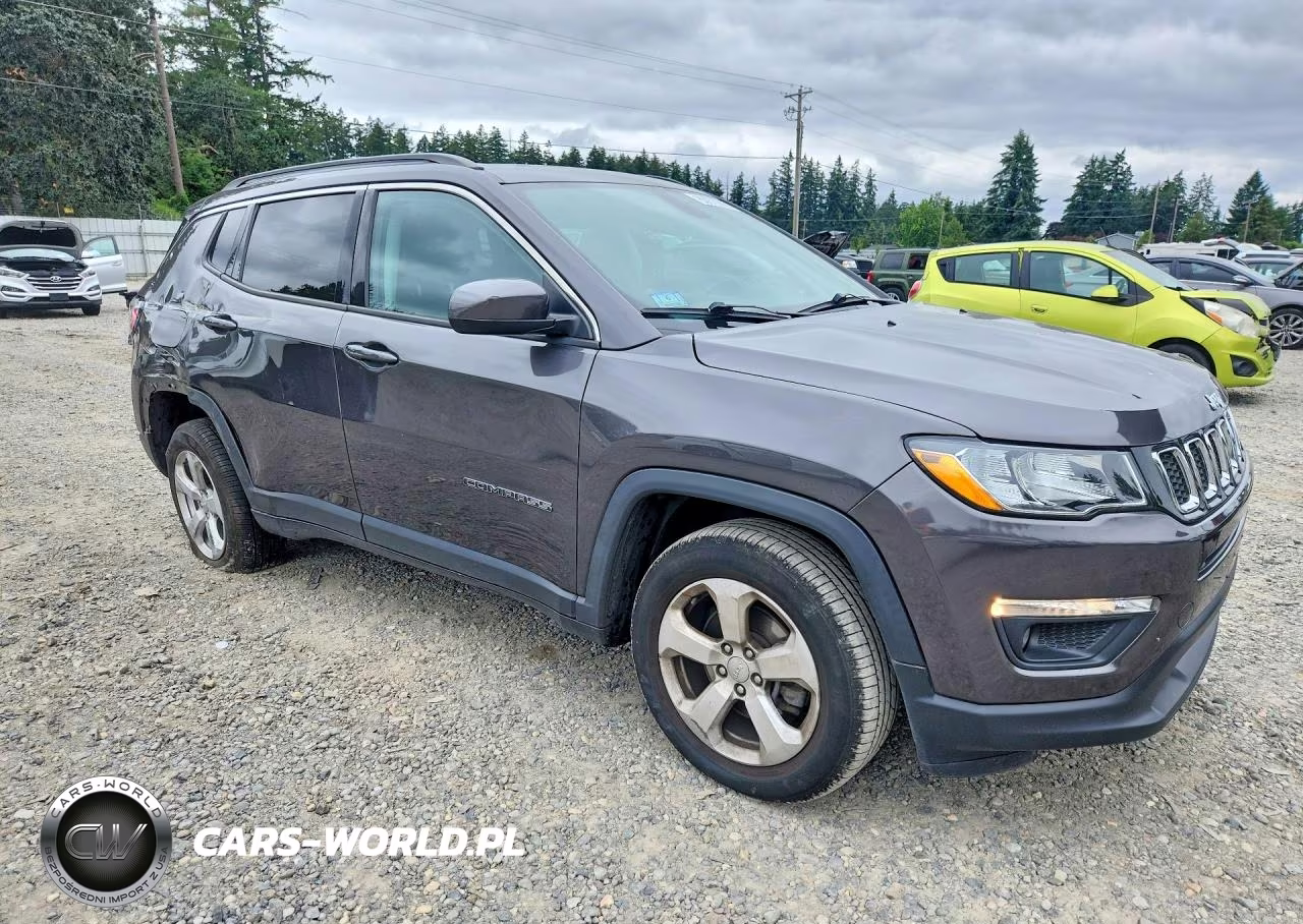2021 Jeep Compass Latitude VIN:3C4NJDBB1MT537901 - 4