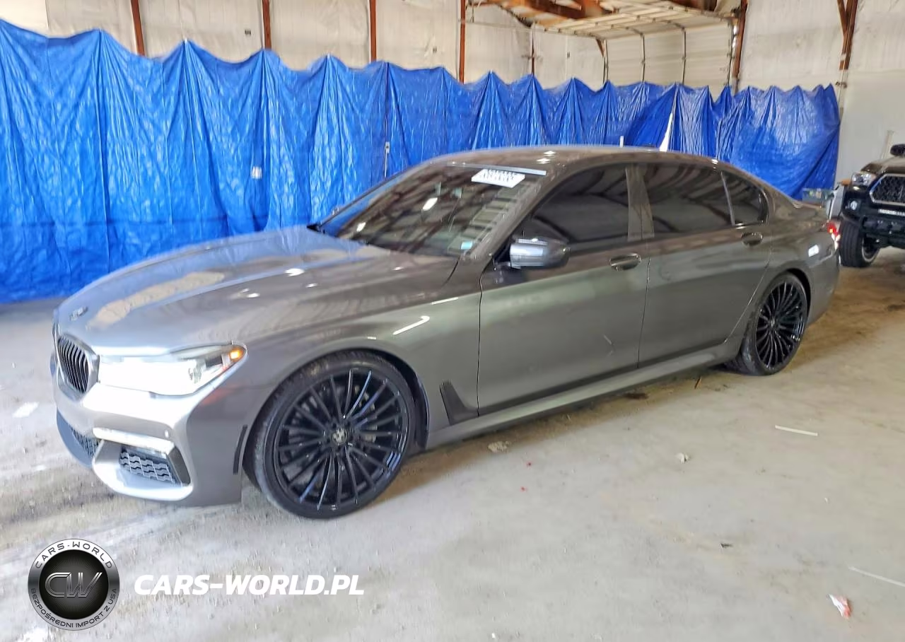 2016 BMW 750 Xi