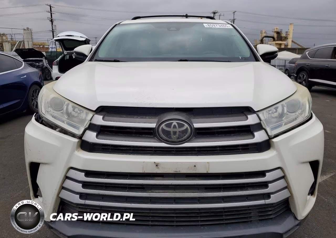 2018 Toyota Highlander Le VIN:5TDBZRFH4JS844508 - 5