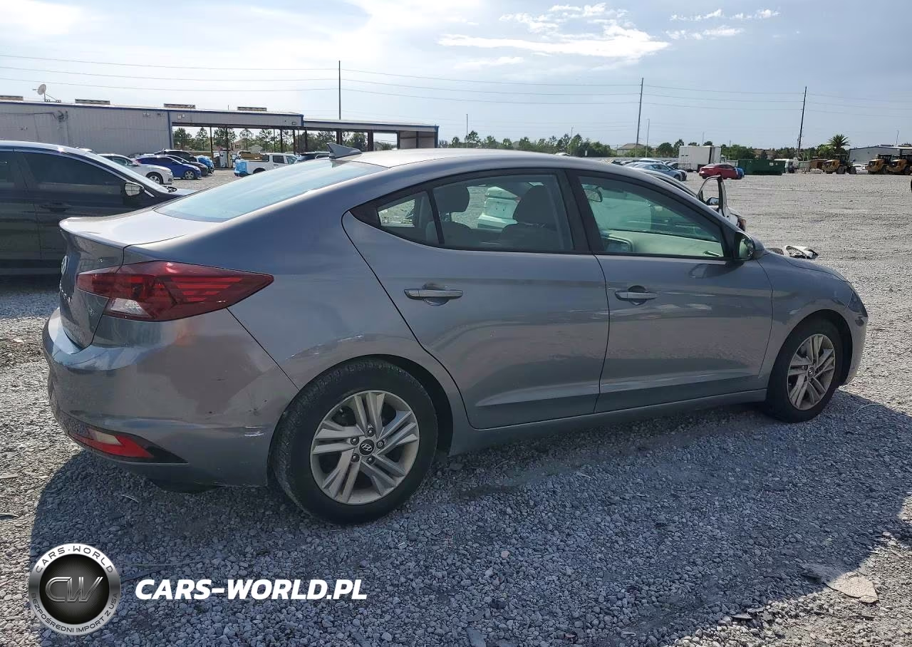 2019 Hyundai Elantra Sel VIN:KMHD84LF4KU845796 - 3