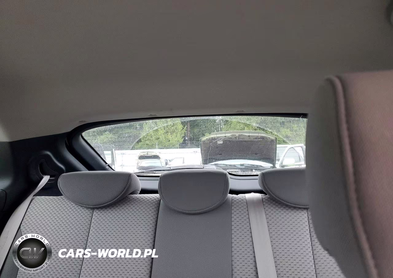 2009 Hyundai Accent Se VIN:KMHCN36C29U134642 - 10