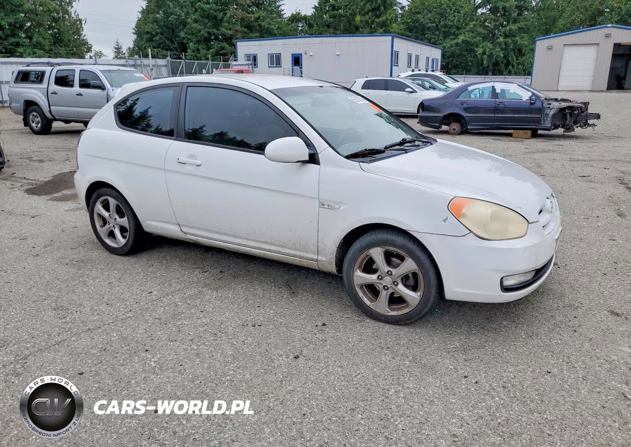 2009 Hyundai Accent Se VIN:KMHCN36C29U134642 - 4
