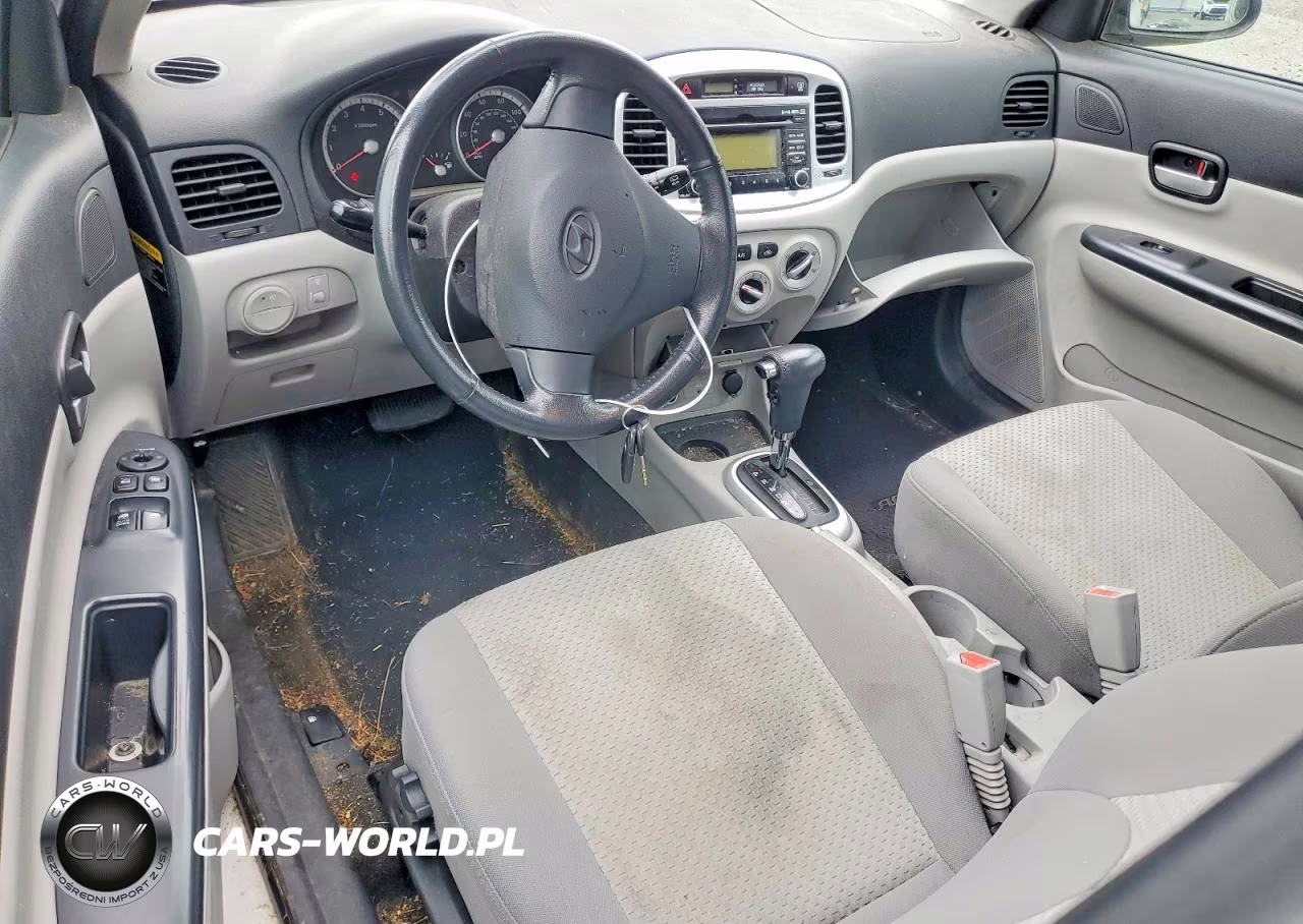 2009 Hyundai Accent Se VIN:KMHCN36C29U134642 - 8
