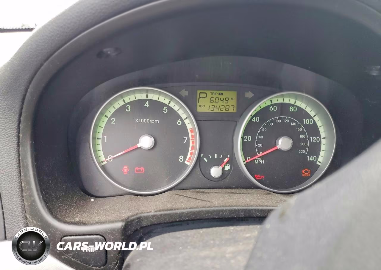 2009 Hyundai Accent Se VIN:KMHCN36C29U134642 - 9
