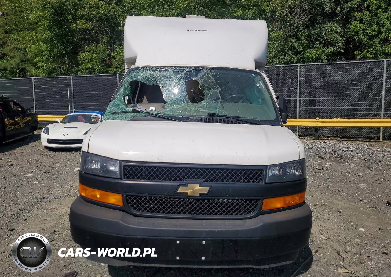 2025 Chevrolet Express G3500 VIN:1HA0GRF77SN000311 - 5