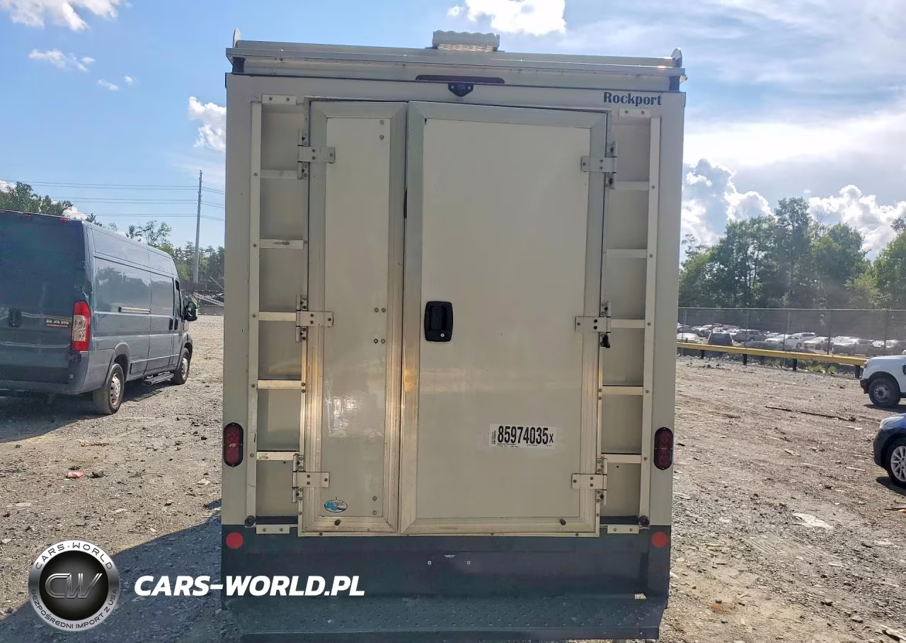 2025 Chevrolet Express G3500 VIN:1HA0GRF77SN000311 - 6