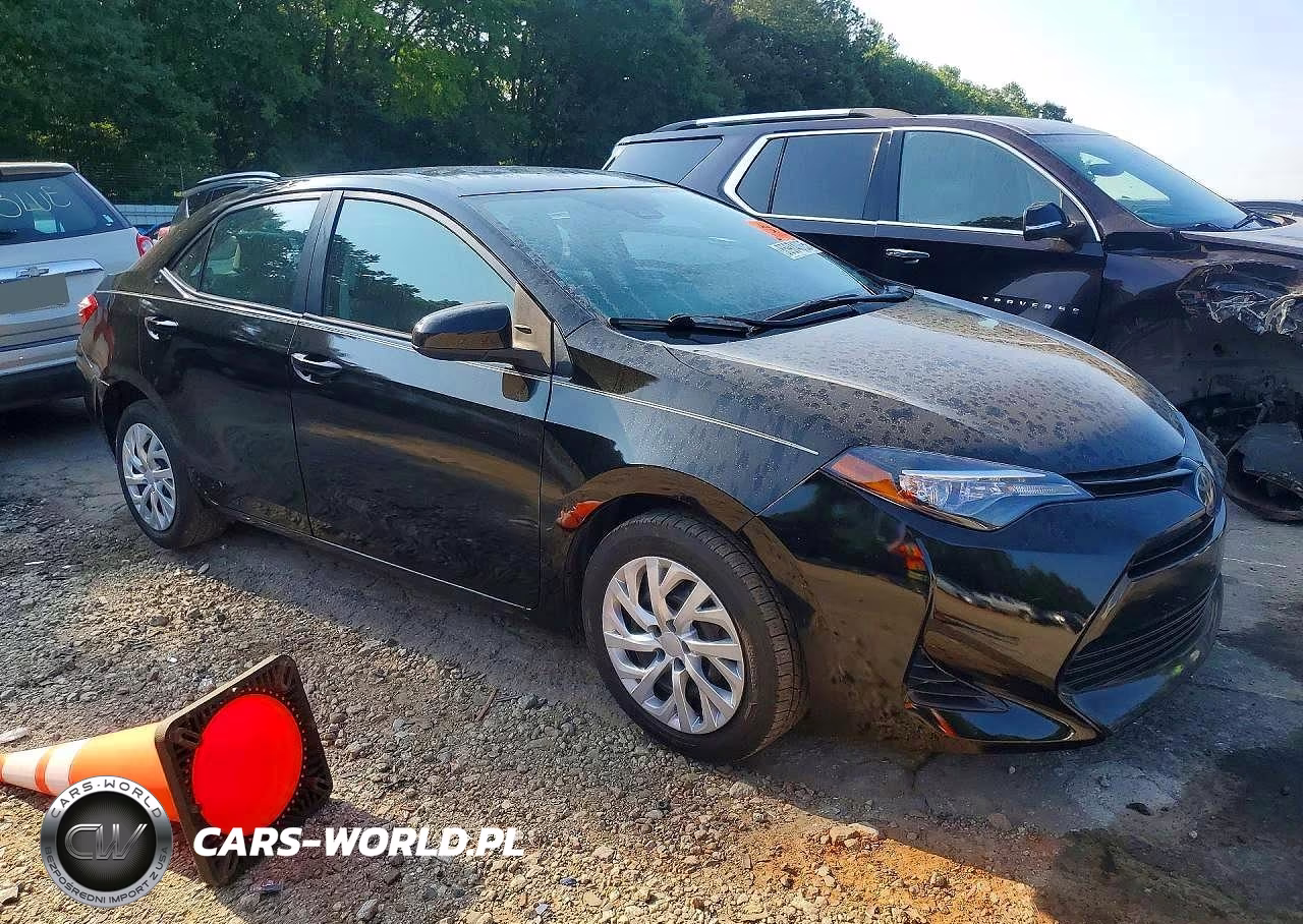 2018 Toyota Corolla Le VIN:5YFBURHEXJP836259 - 4