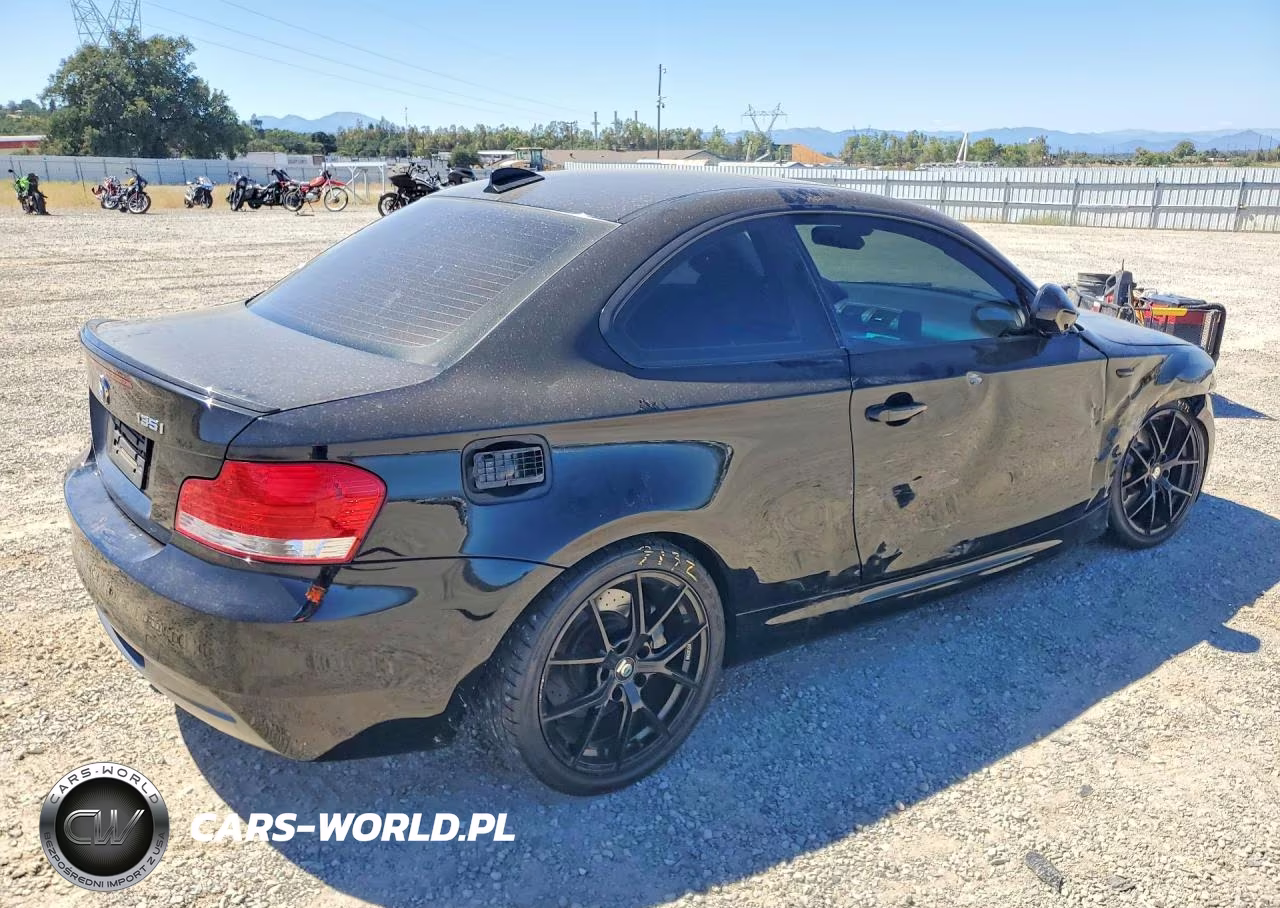 2011 BMW 135 I VIN:WBAUC9C53BVM10704 - 3