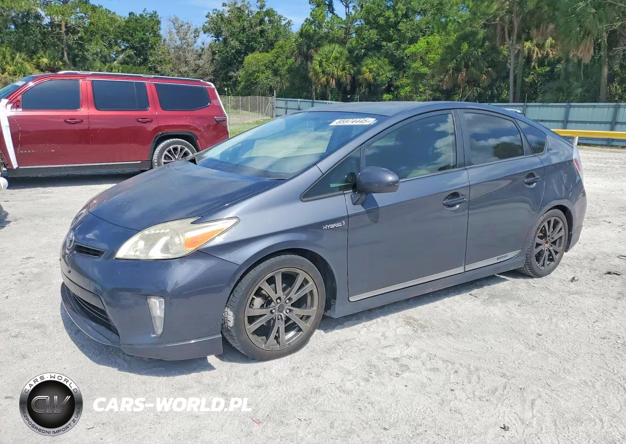 2012 Toyota Prius Three – zdjęcie 1 z 13