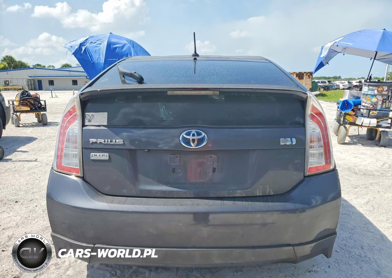 2012 Toyota Prius Three VIN:JTDKN3DU3C1516036 - 6