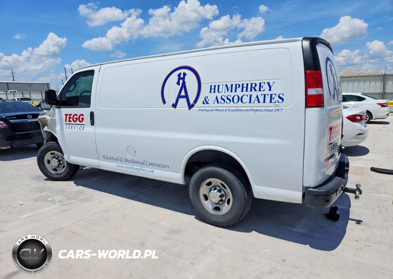 2024 Chevrolet Express G2500 VIN:1GCWGAFP8R1290060 - 2