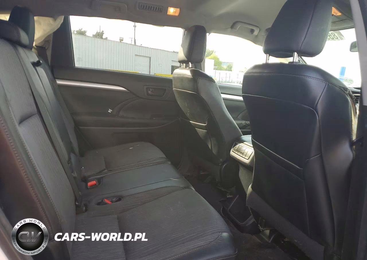 2015 Toyota Highlander Le Plus VIN:5TDBKRFH6FS138121 - 10