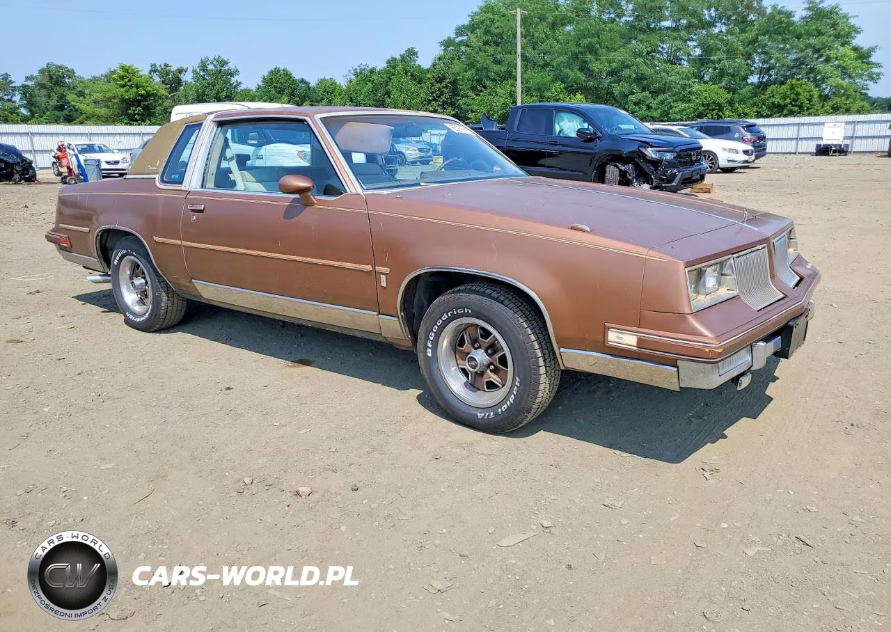 1986 Oldsmobile Cutlass Supreme Brougham VIN:1G3GM47Y0GP378102 - 4
