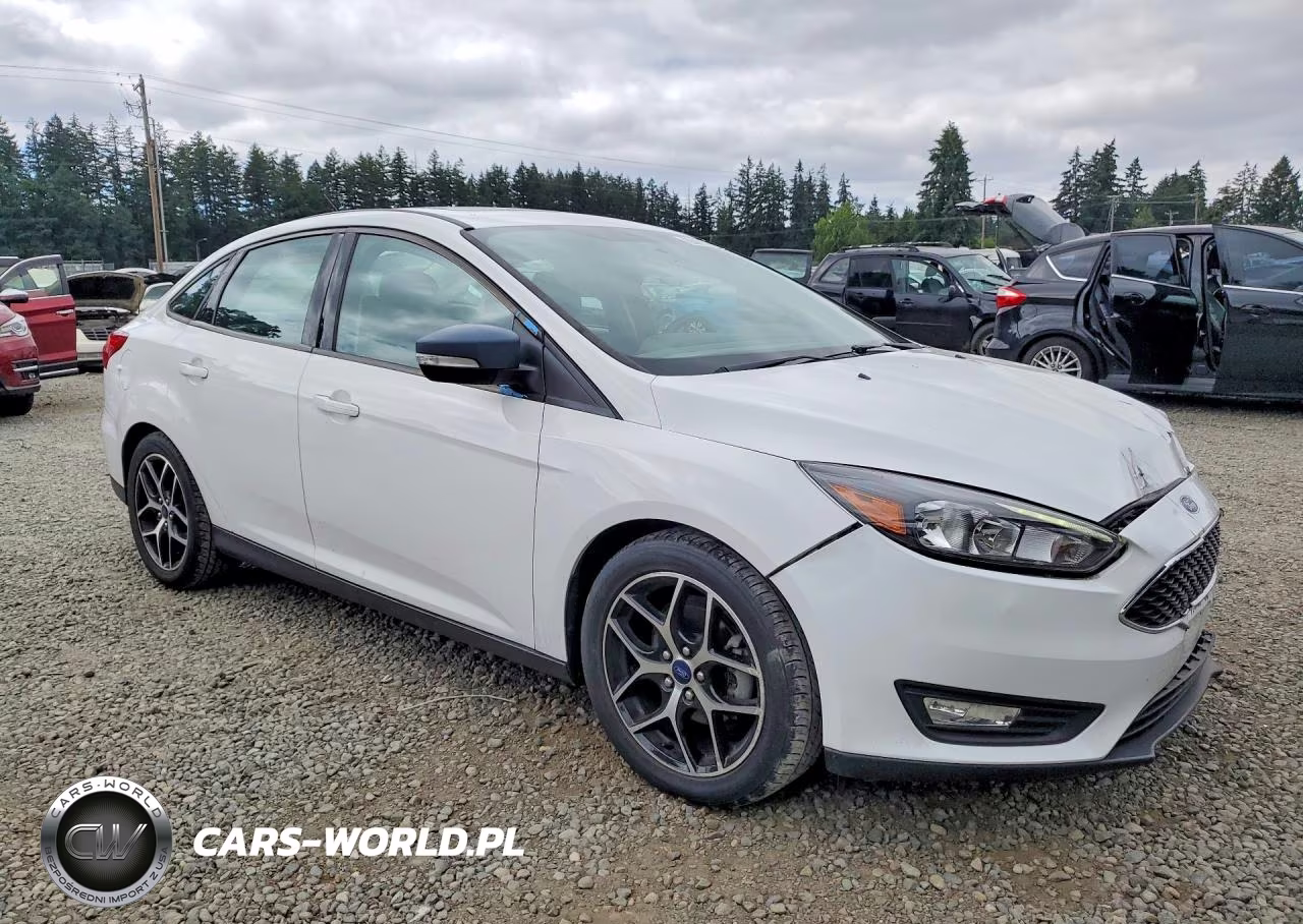 2018 Ford Focus Sel VIN:1FADP3H28JL233652 - 4