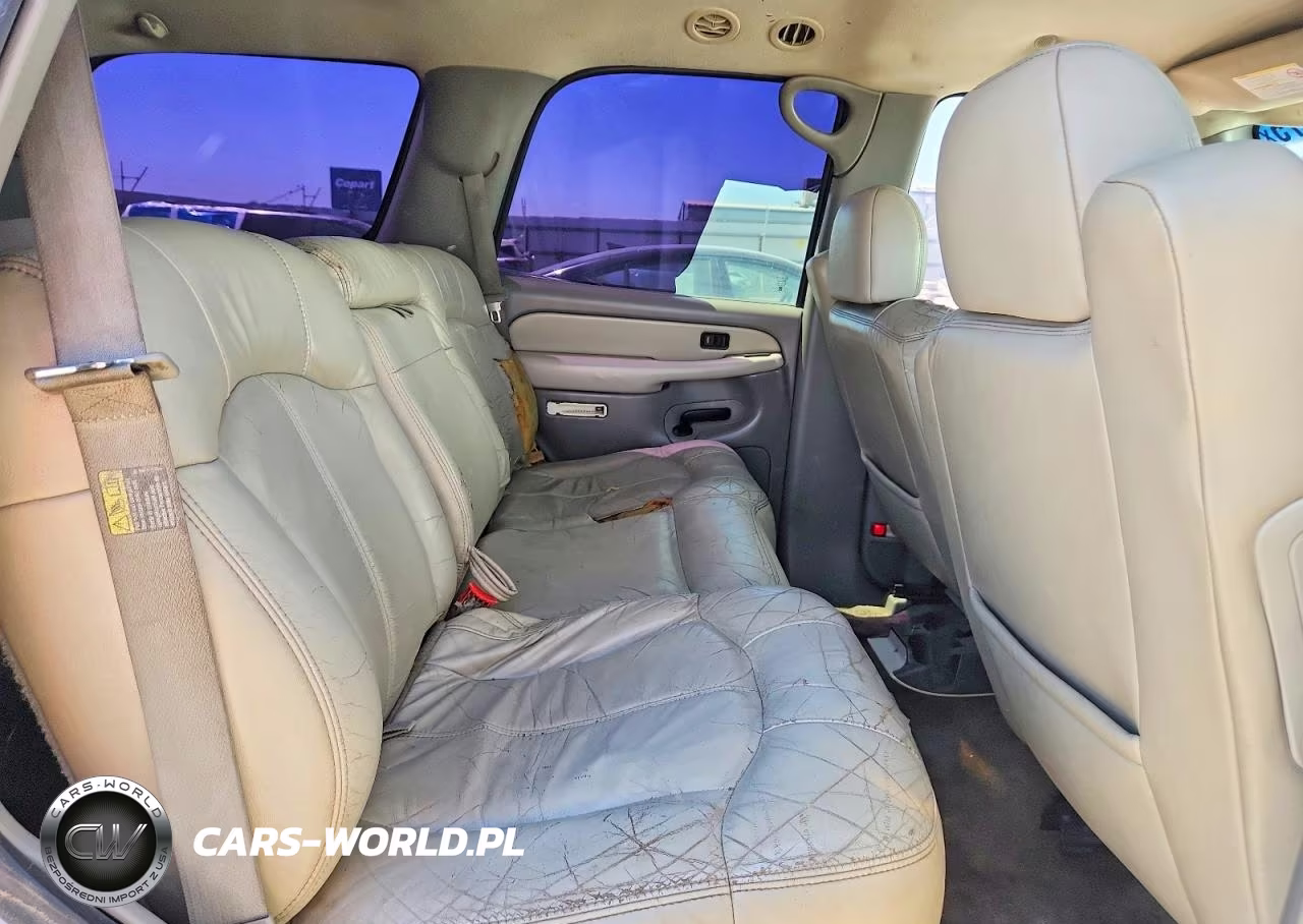 2002 Chevrolet Tahoe C1500 VIN:1GNEC13TX2R131290 - 11
