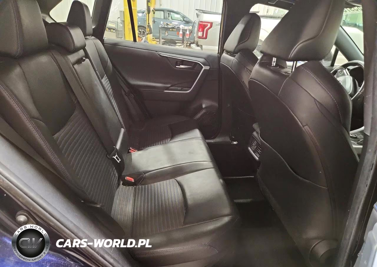 2020 Toyota Rav4 Xse VIN:JTMEWRFV6LJ039654 - 11