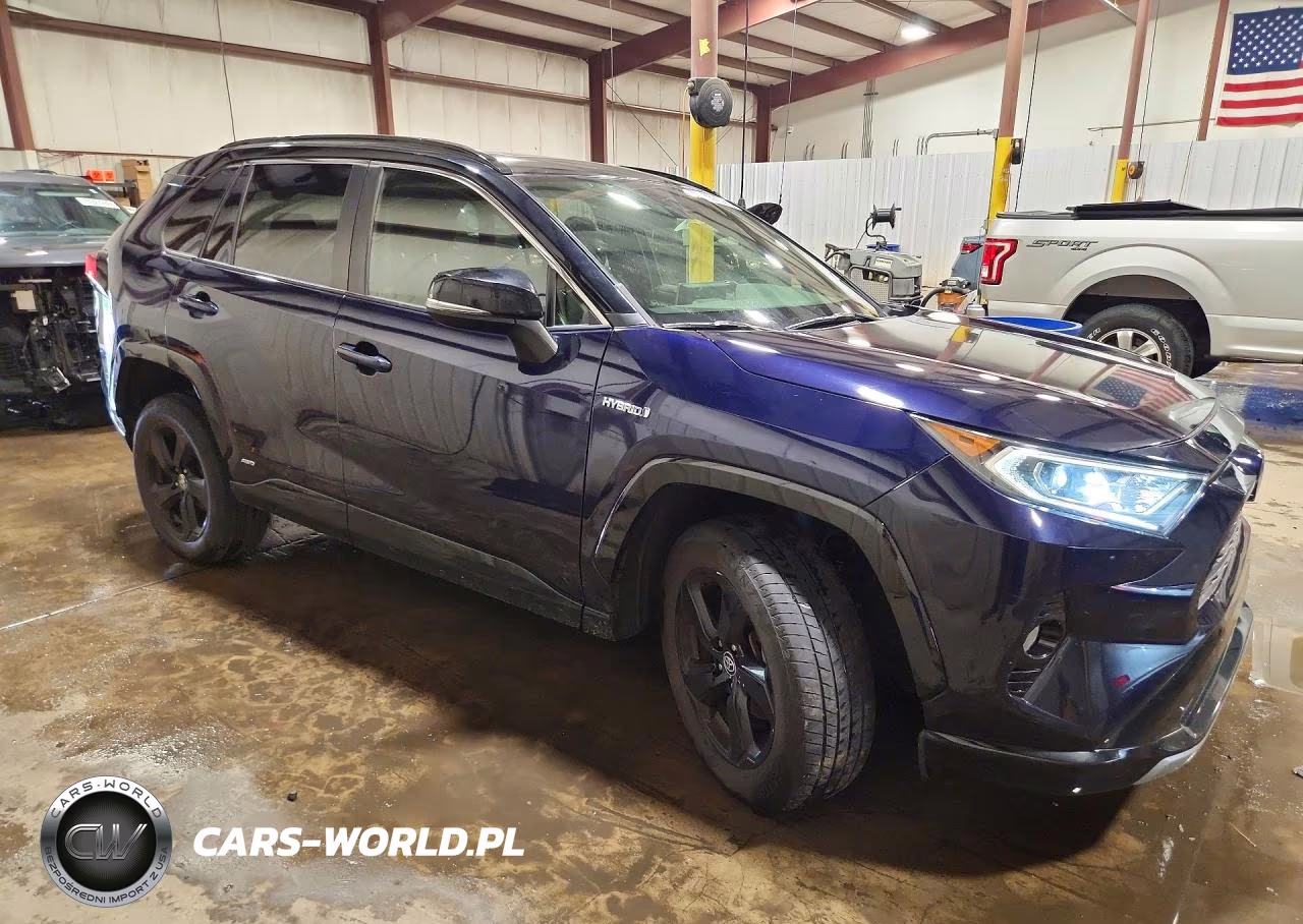 2020 Toyota Rav4 Xse VIN:JTMEWRFV6LJ039654 - 4