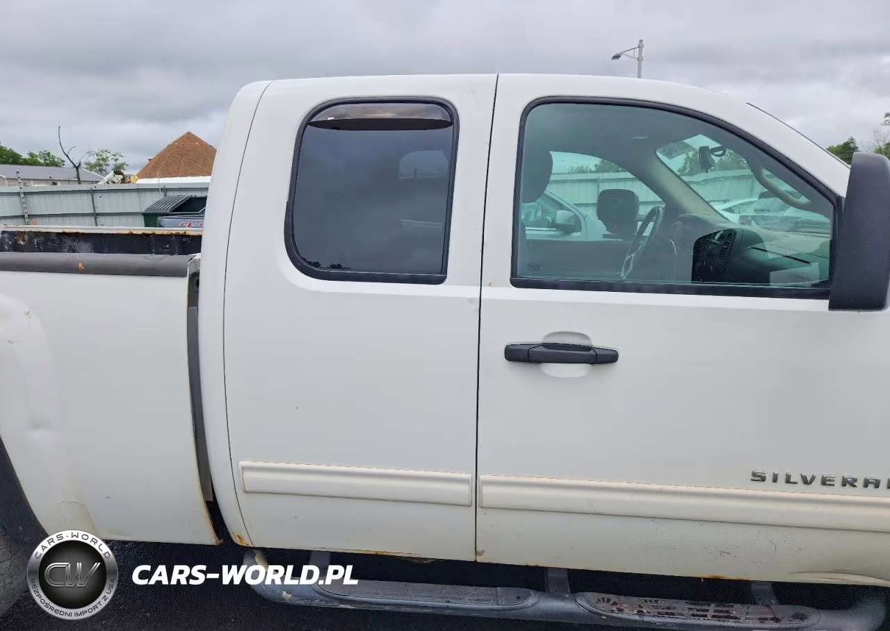 2011 Chevrolet Silverado 1500 Lt VIN:1GCRKSE3XBZ215982 - 10