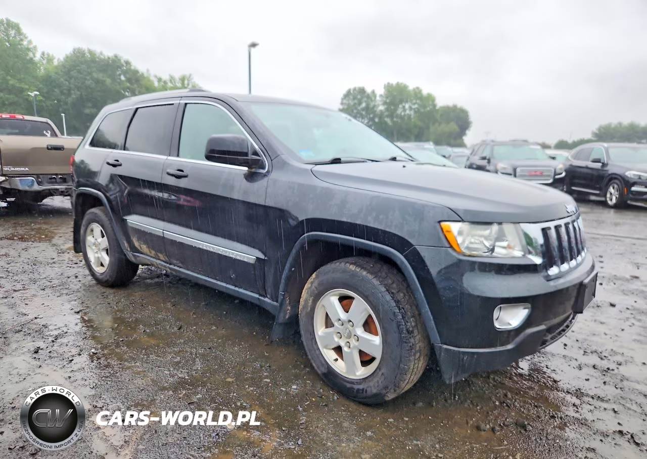 2013 Jeep Grand Cherokee Laredo VIN:1C4RJFAG3DC507403 - 4