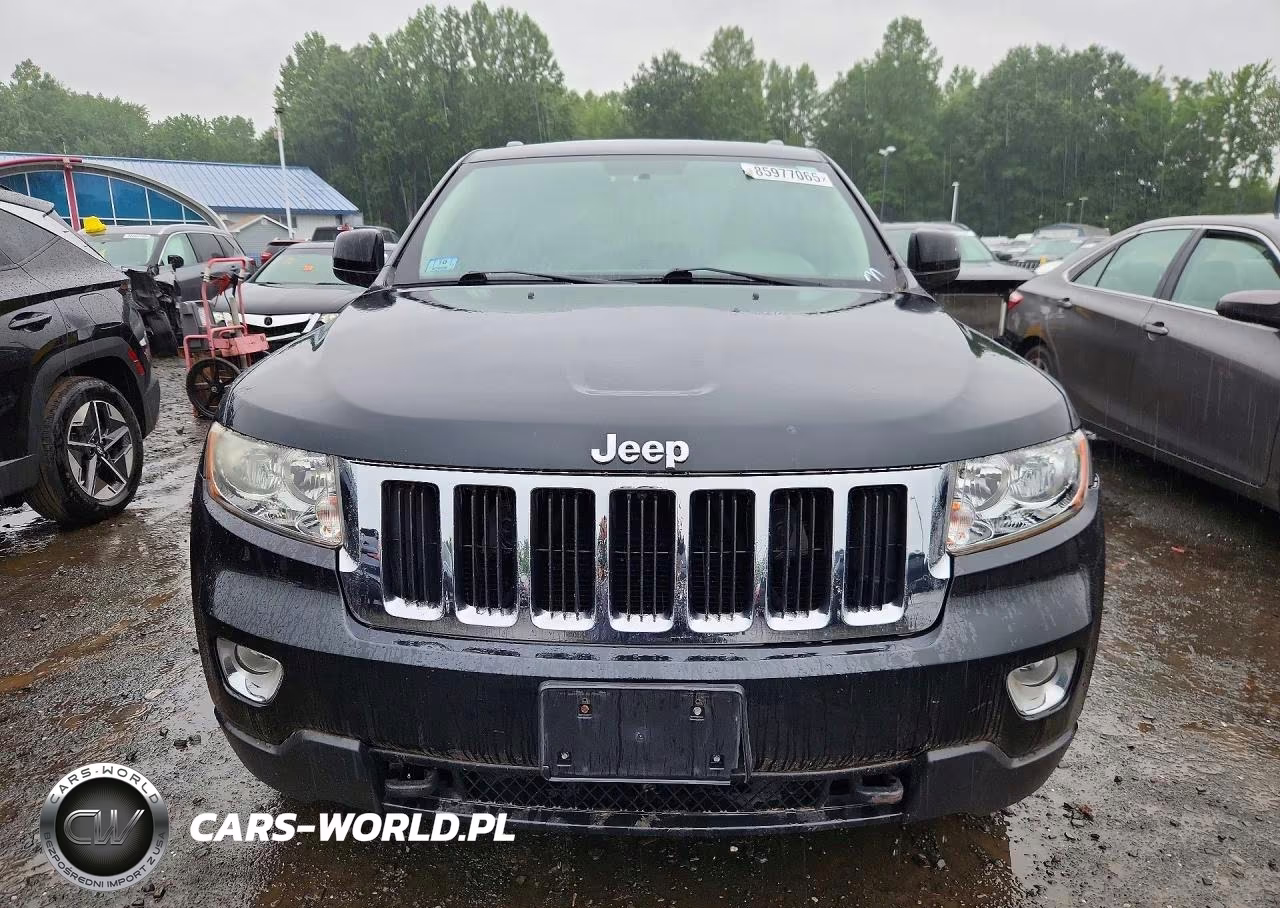 2013 Jeep Grand Cherokee Laredo VIN:1C4RJFAG3DC507403 - 5