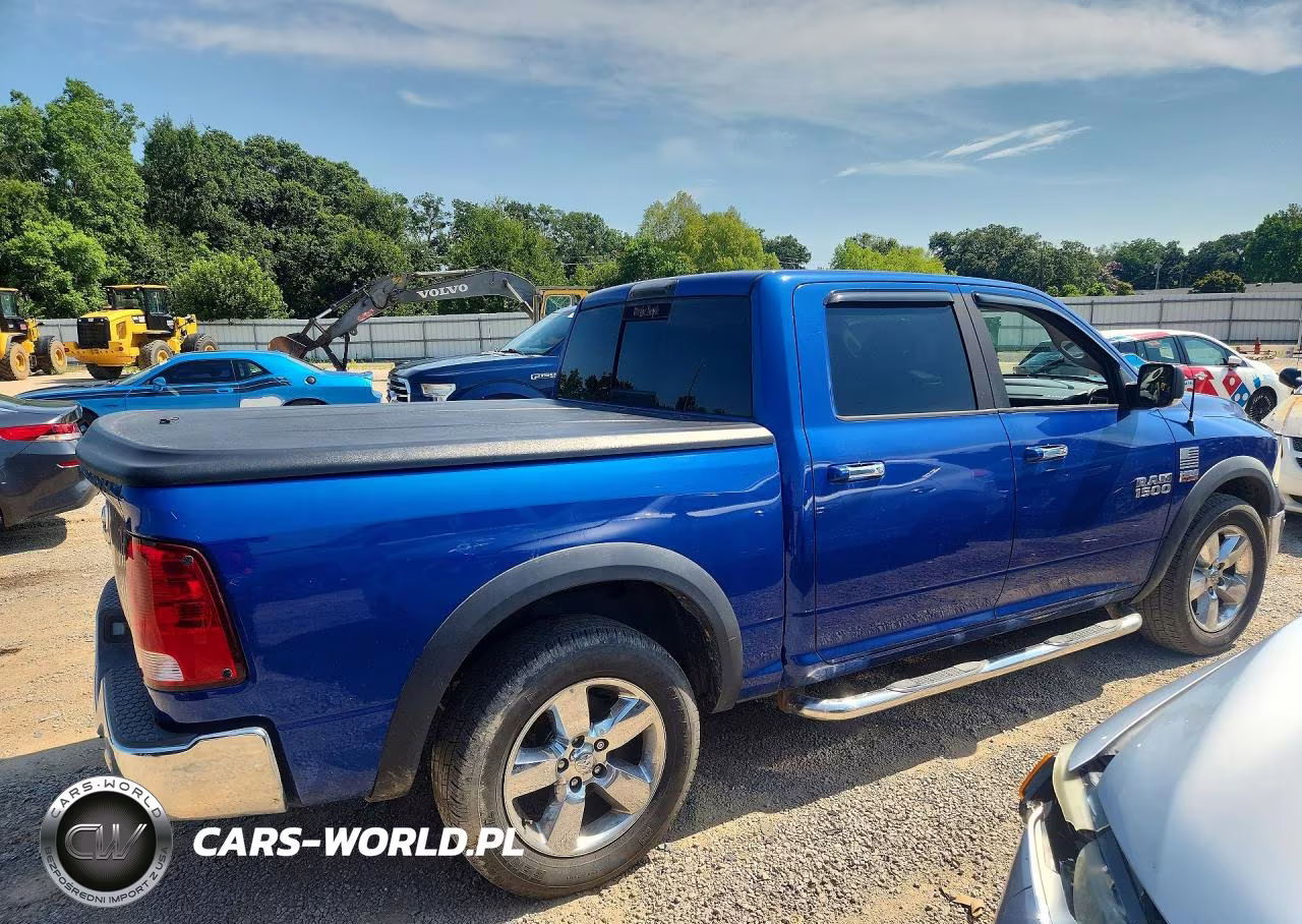 2017 Ram 1500 Slt VIN:3C6RR6LT4HG563847 - 3