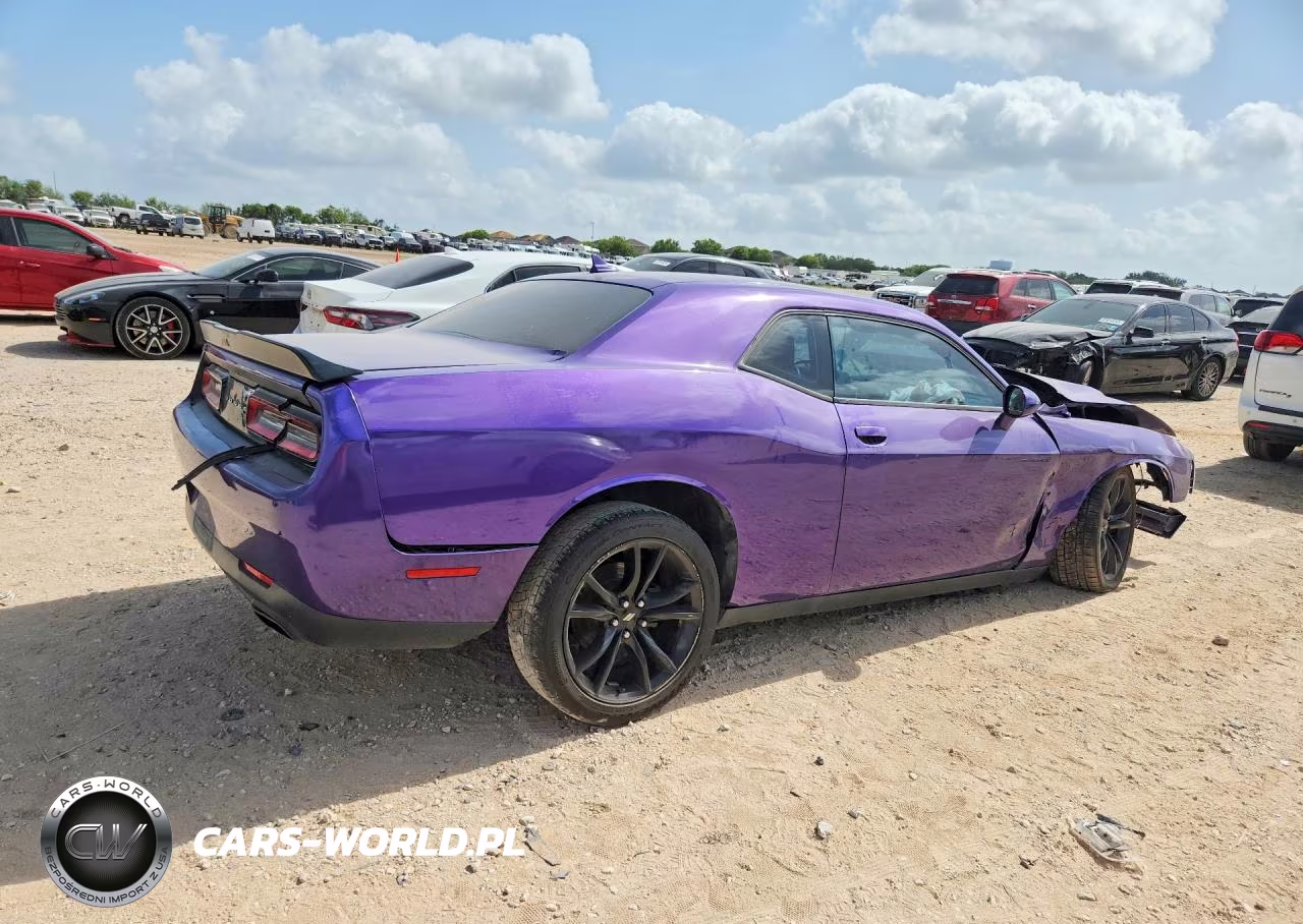 2018 Dodge Challenger Sxt VIN:2C3CDZAG7JH314523 - 3