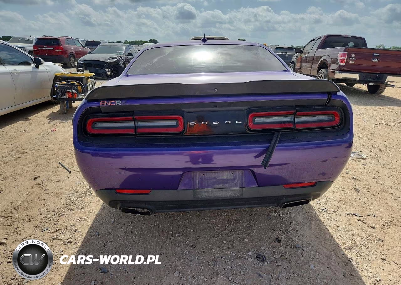 2018 Dodge Challenger Sxt VIN:2C3CDZAG7JH314523 - 6