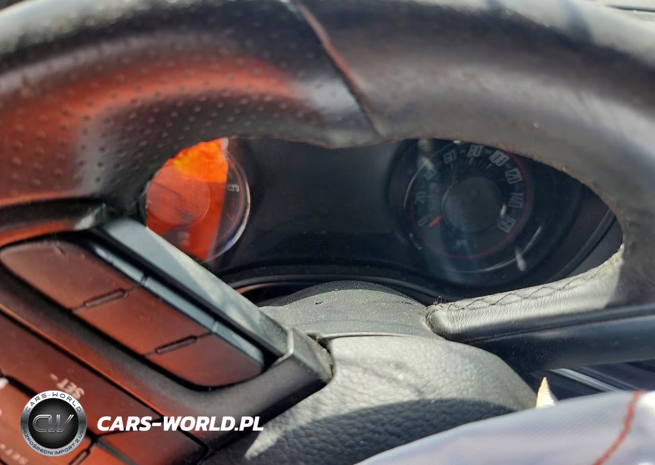 2018 Dodge Challenger Sxt VIN:2C3CDZAG7JH314523 - 9