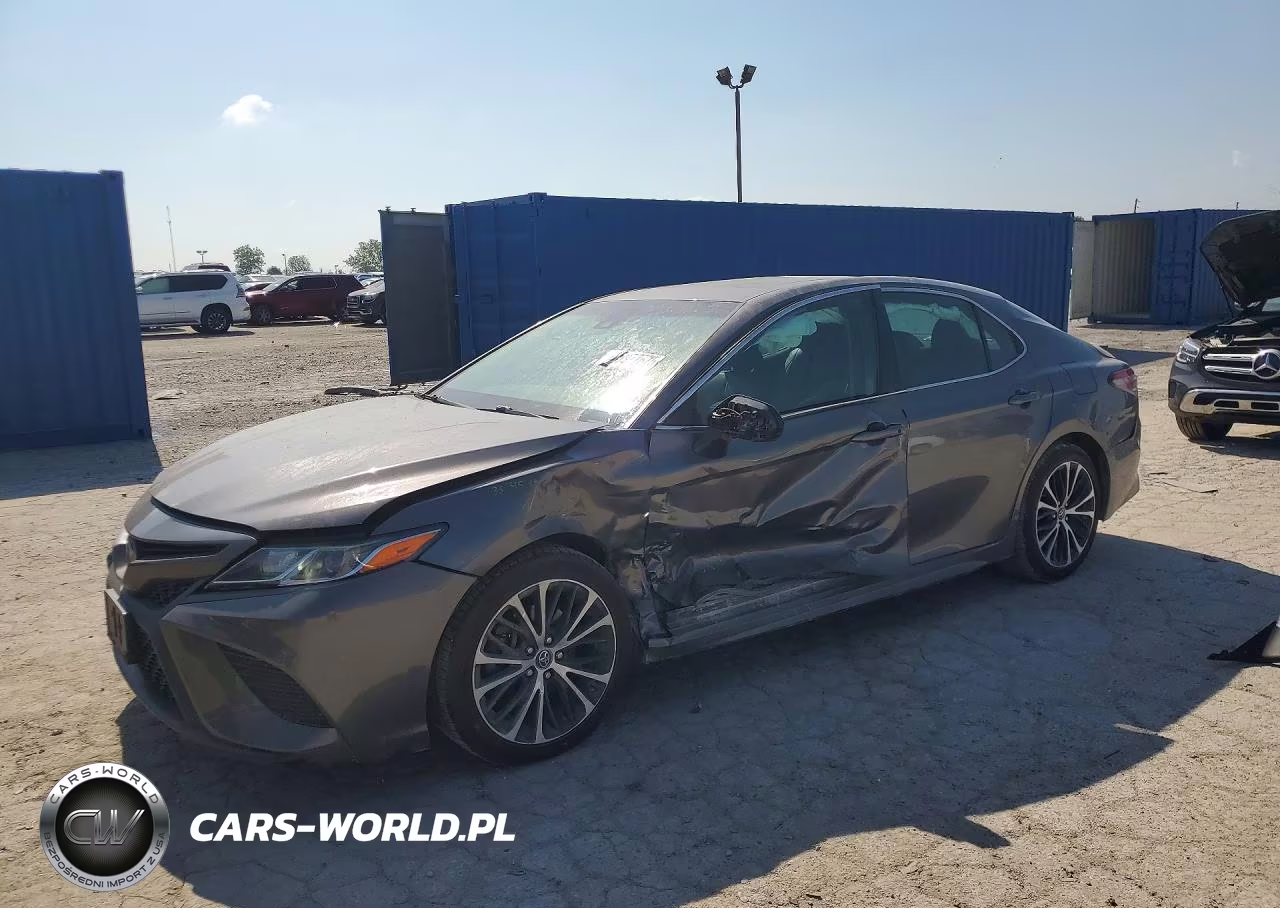 2018 Toyota Camry Se – zdjęcie 1 z 13