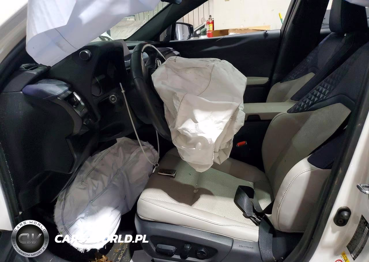 2019 Lexus Ux 200 VIN:JTHY3JBH6K2018415 - 7