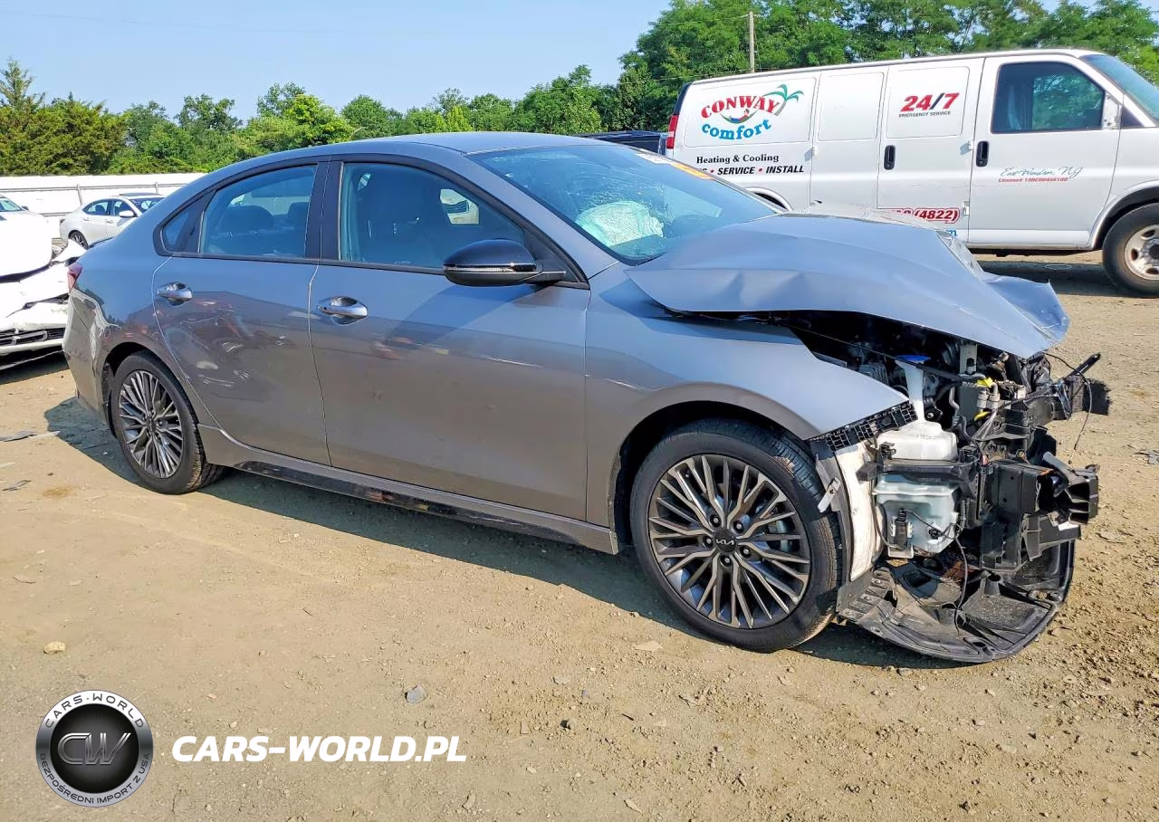2022 Kia Forte Gt Line VIN:3KPF54AD1NE486191 - 4