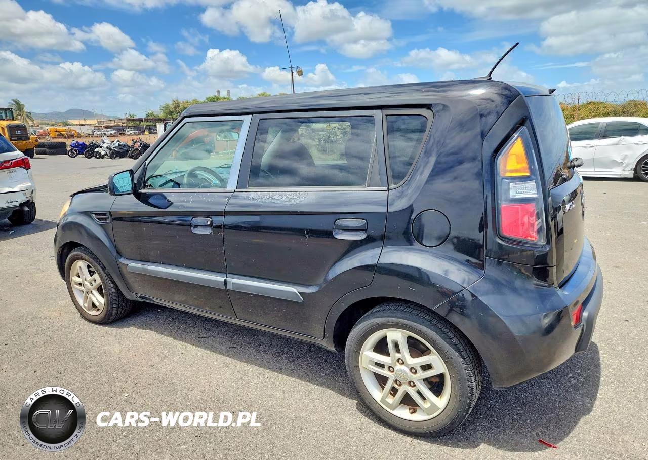 2010 Kia Soul + VIN:KNDJT2A25A7700189 - 2