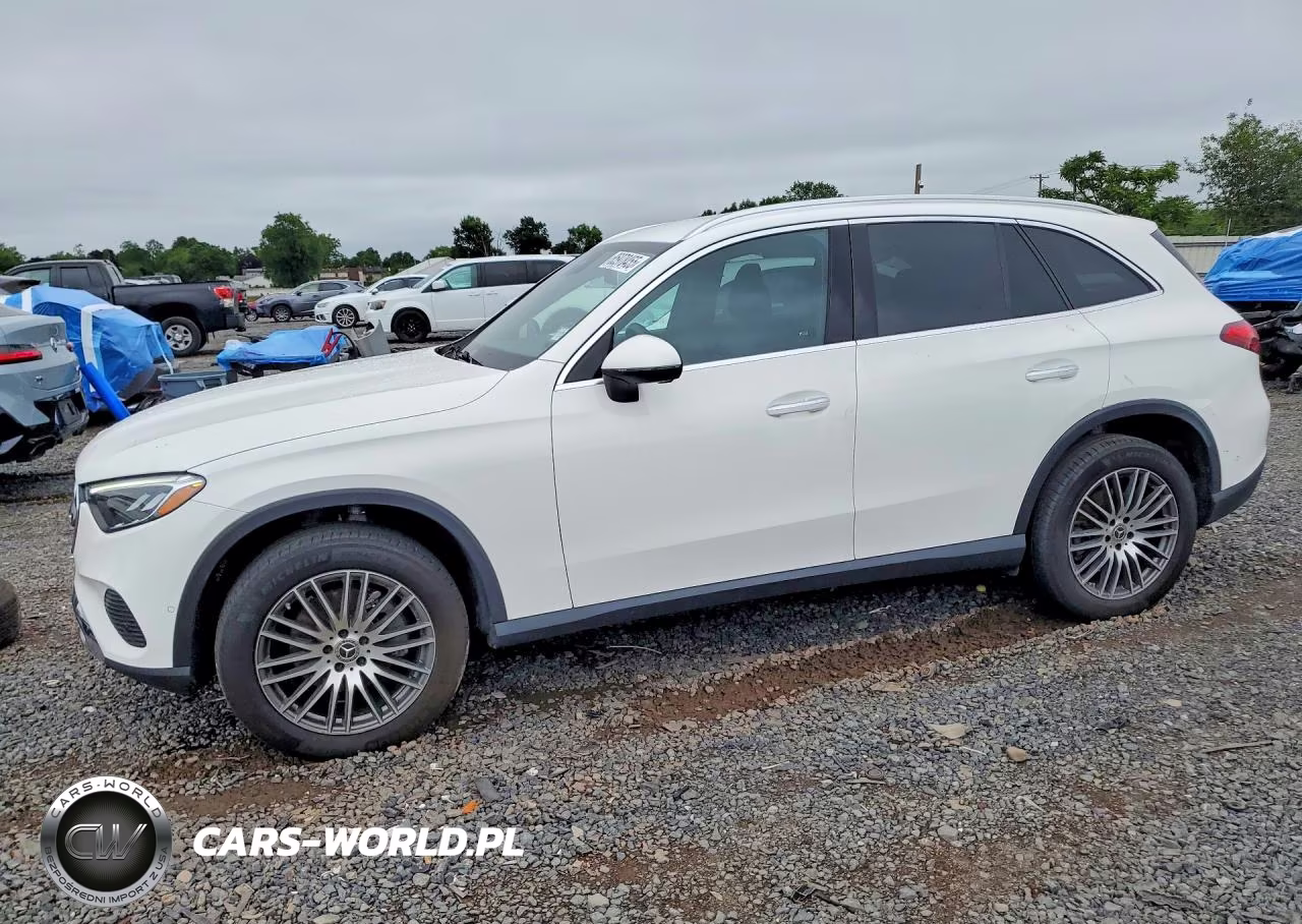 2025 Mercedes-Benz Glc 300 4Matic – zdjęcie 1 z 13