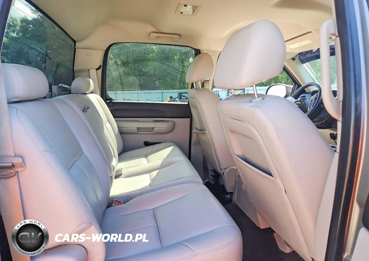 2008 Chevrolet Silverado C1500 VIN:3GCEC13C08G186090 - 10