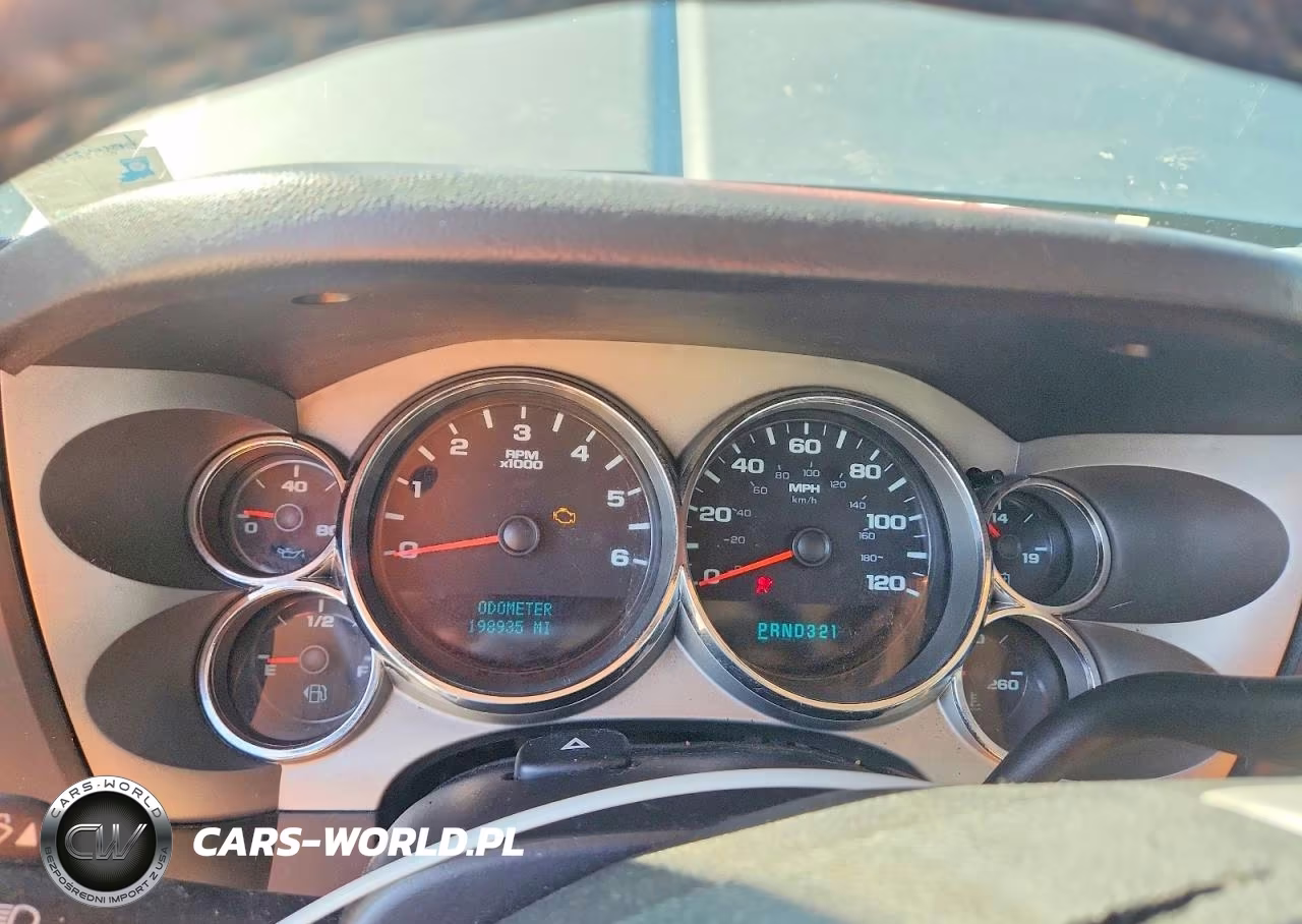 2008 Chevrolet Silverado C1500 VIN:3GCEC13C08G186090 - 9
