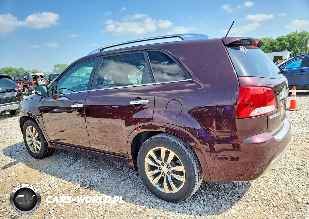 2013 Kia Sorento VIN:5XYKW4A28DG387802 - 2