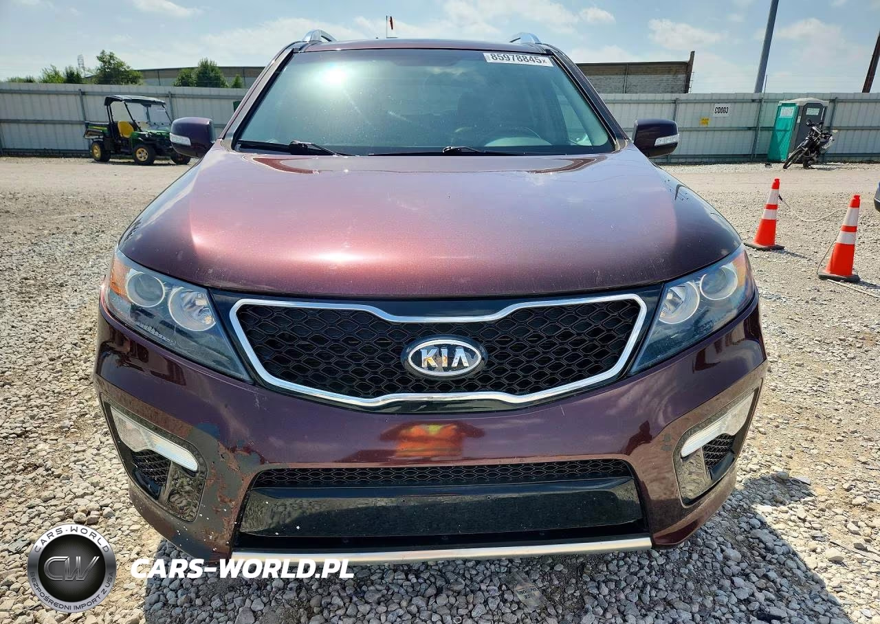 2013 Kia Sorento VIN:5XYKW4A28DG387802 - 5
