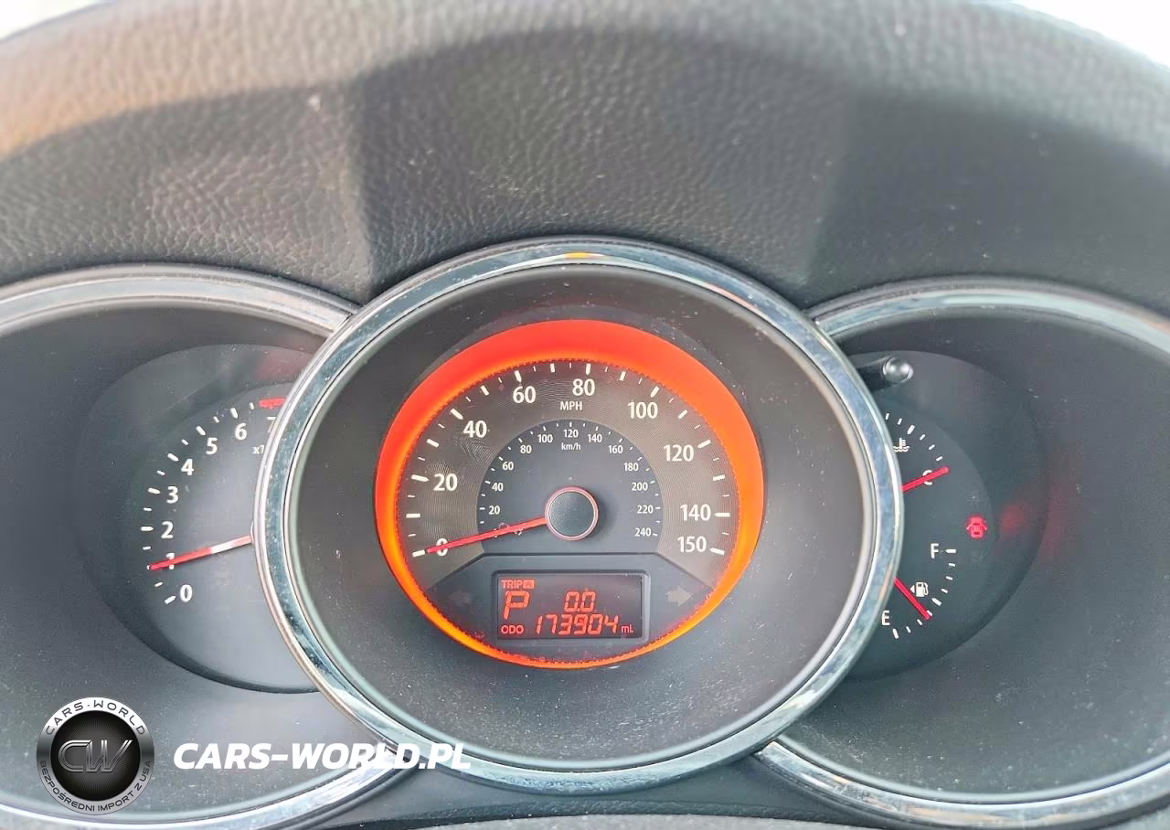 2013 Kia Sorento VIN:5XYKW4A28DG387802 - 9