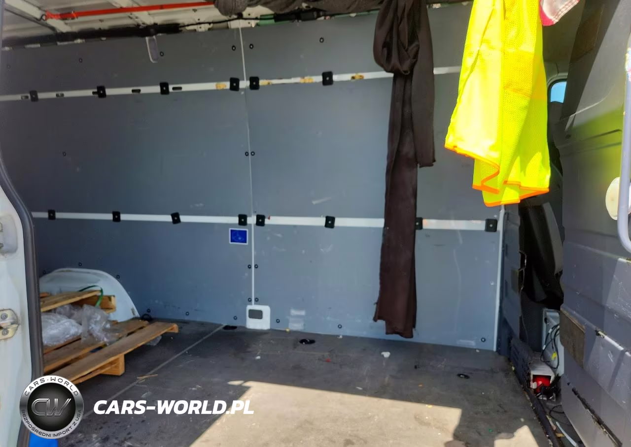 2016 Mercedes-Benz Sprinter 2500 Delivery Van VIN:WD3PE8DD4GP325225 - 10