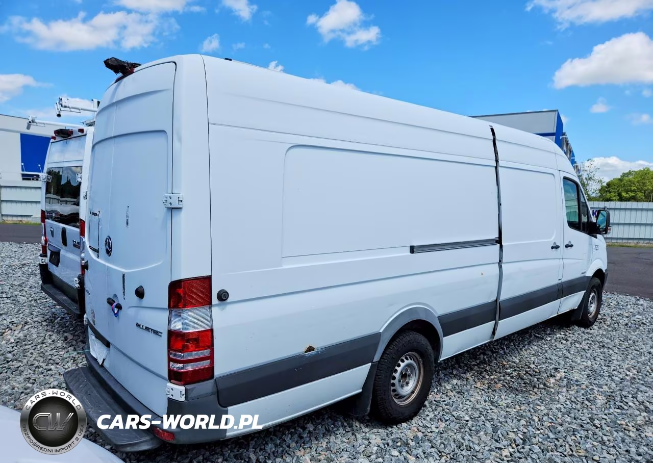 2016 Mercedes-Benz Sprinter 2500 Delivery Van VIN:WD3PE8DD4GP325225 - 3
