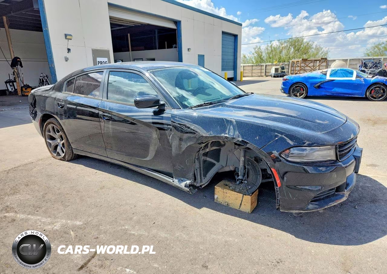 2015 Dodge Charger Sxt VIN:2C3CDXHG9FH800381 - 4