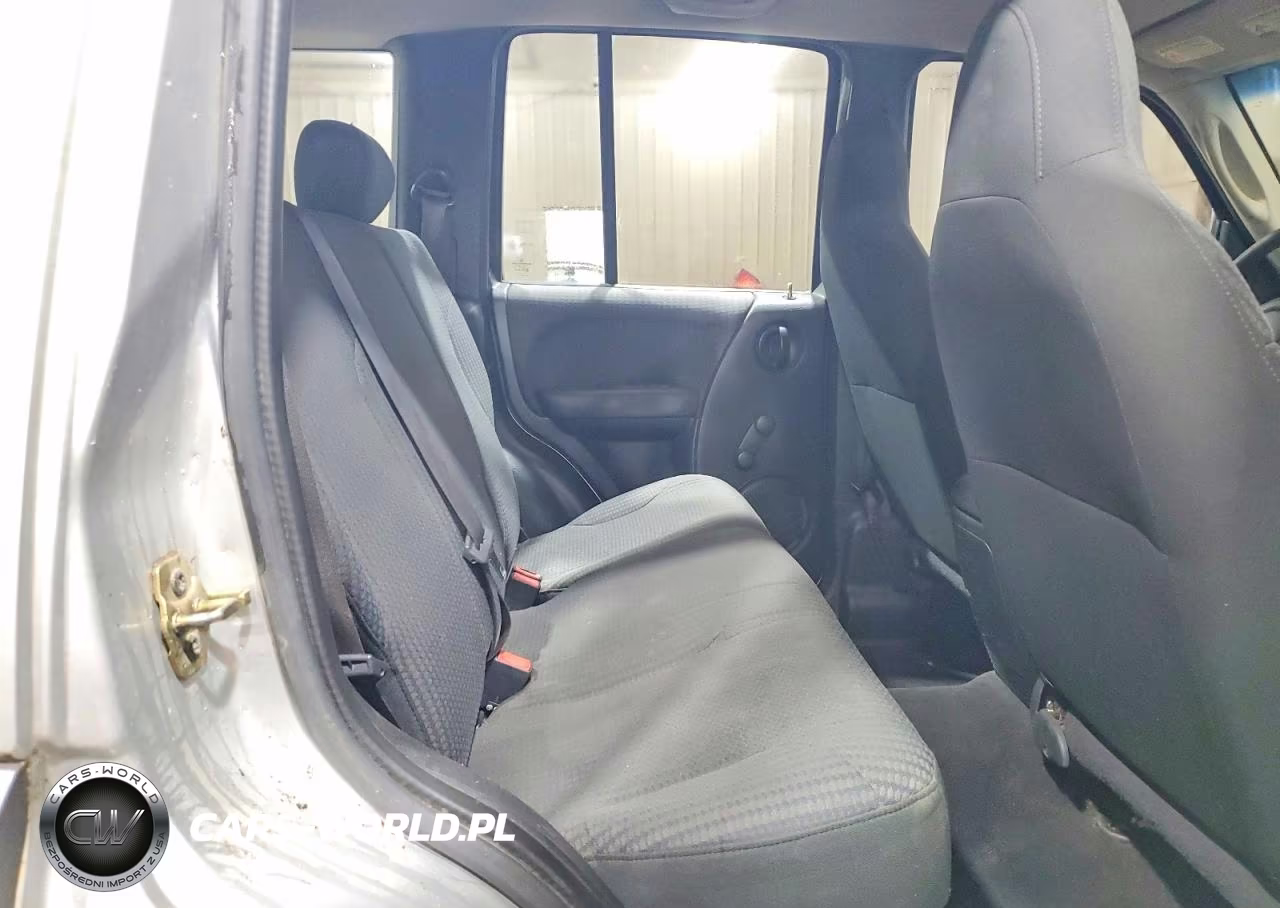 2002 Jeep Liberty Sport VIN:1J4GL48K12W229932 - 11