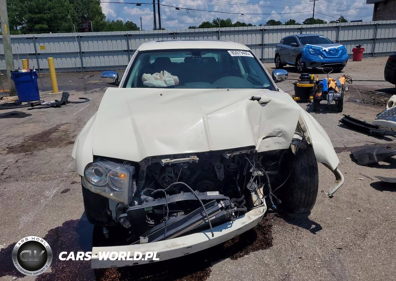 2009 Chrysler 300C VIN:2C3KA63T69H580821 - 5