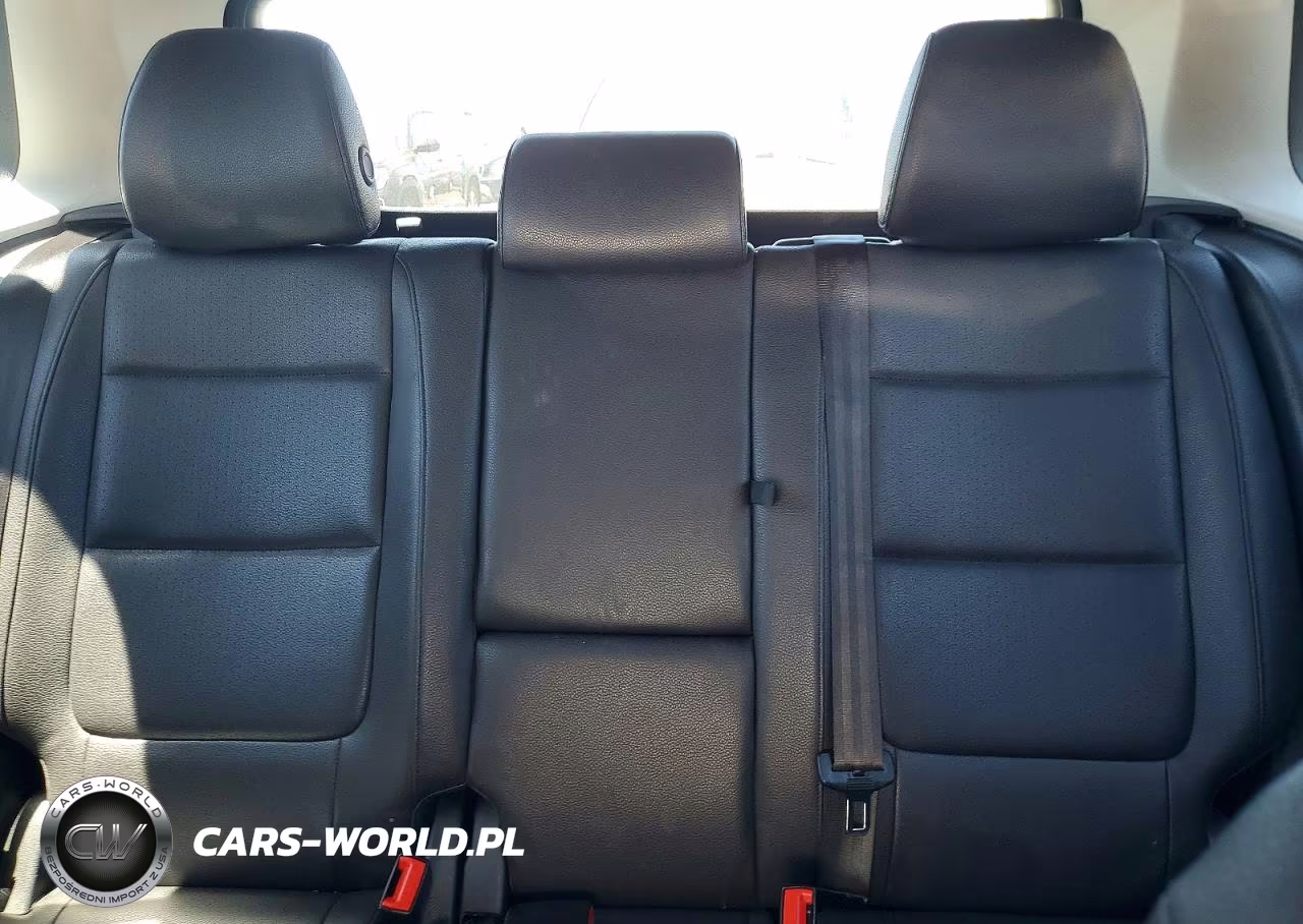 2012 Volkswagen Tiguan S VIN:WVGAV7AX1CW518397 - 10