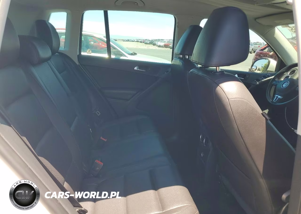2012 Volkswagen Tiguan S VIN:WVGAV7AX1CW518397 - 11