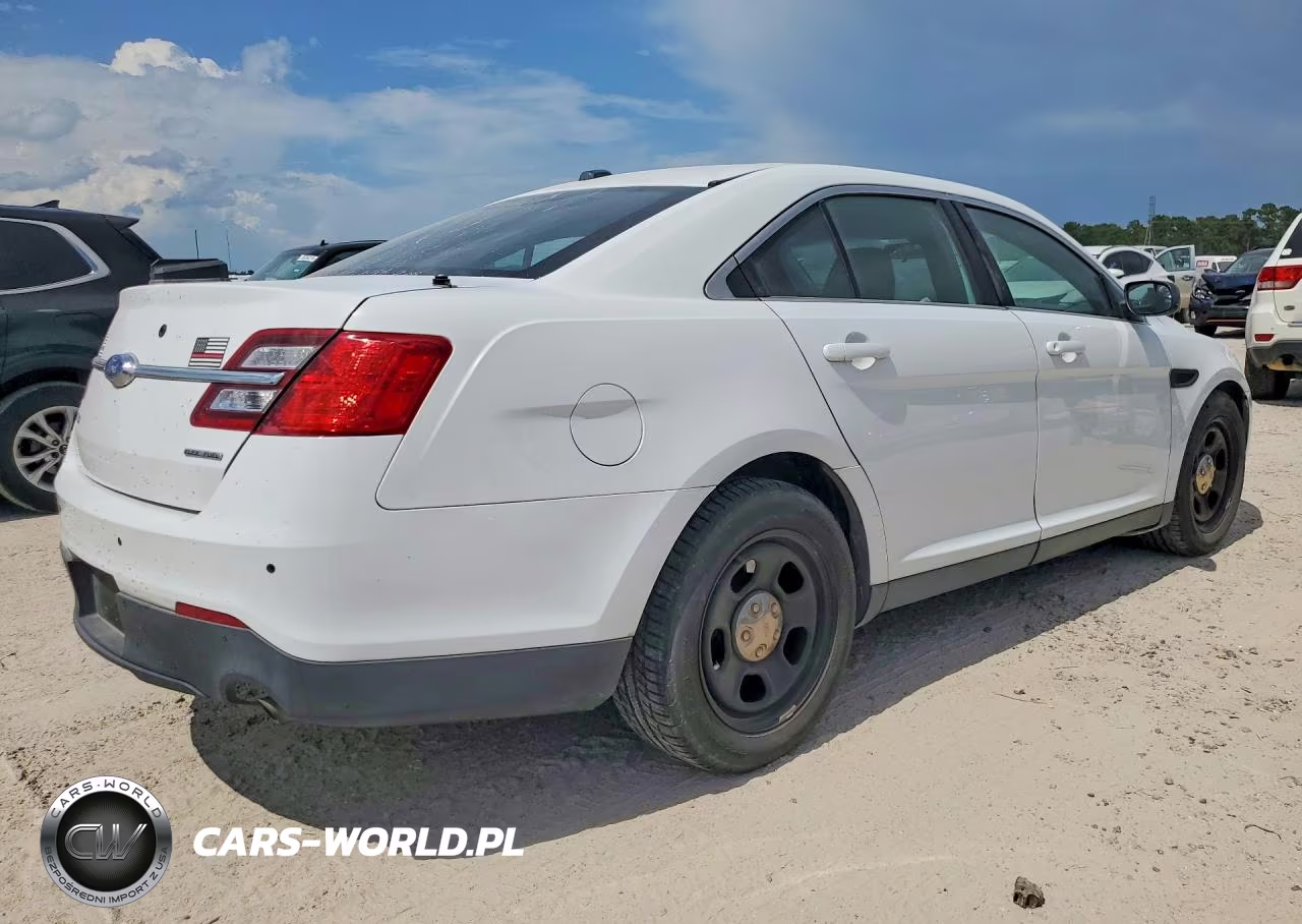 2017 Ford Taurus Police Interceptor VIN:1FAHP2L80HG100362 - 3