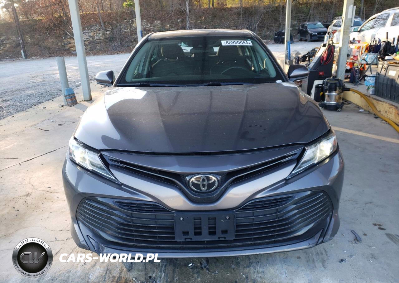 2019 Toyota Camry L VIN:4T1B11HK3KU720112 - 5