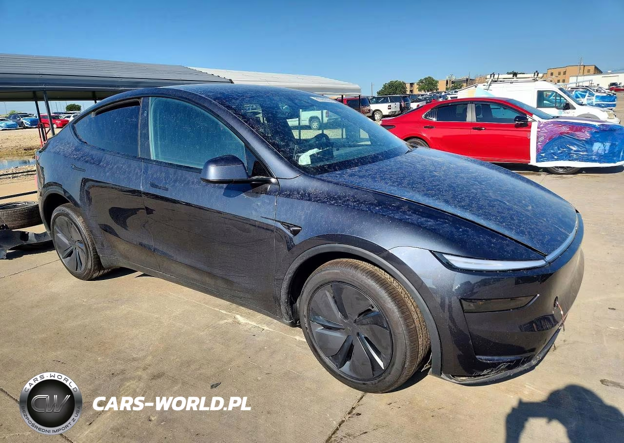2026 Tesla Model Y VIN:7SAYGDEE7TA699112 - 4
