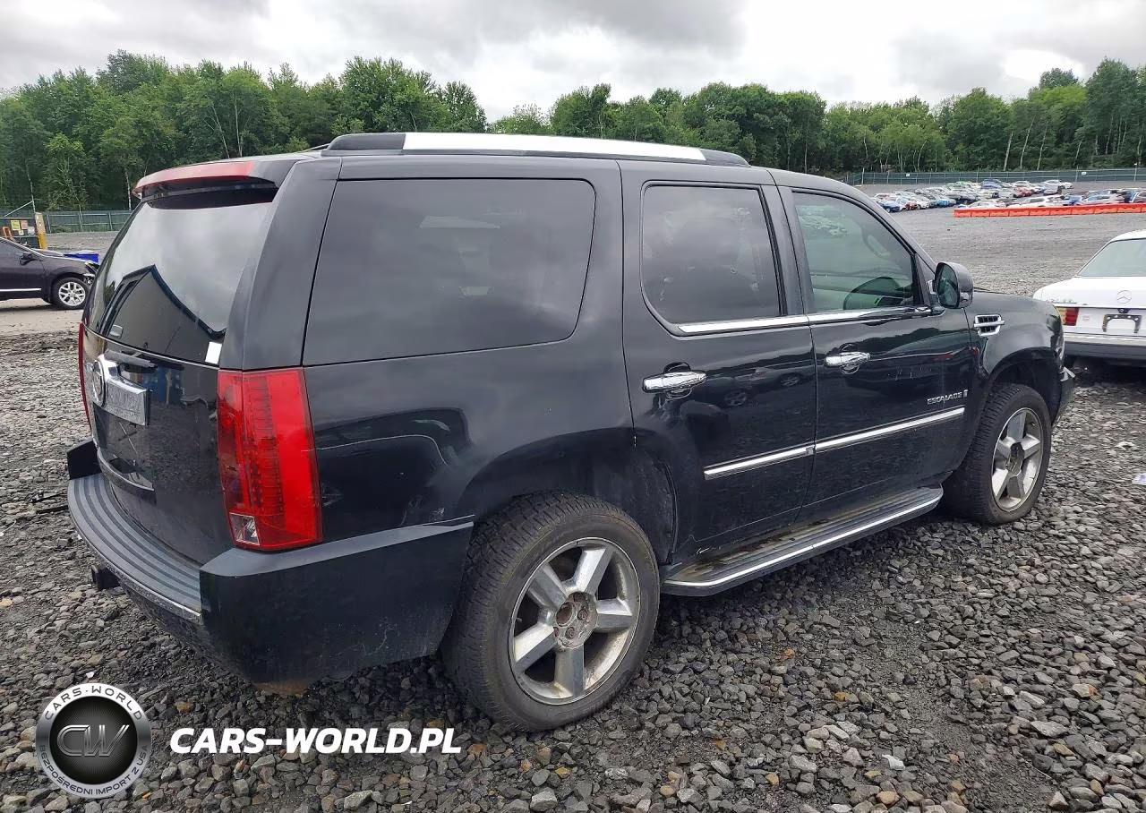 2007 Cadillac Escalade Luxury VIN:1GYFK63807R354366 - 3
